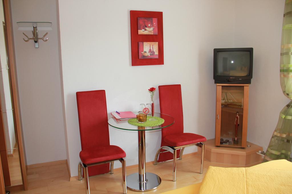 Haus Regina Bed & Breakfast Maria Taferl Exterior foto
